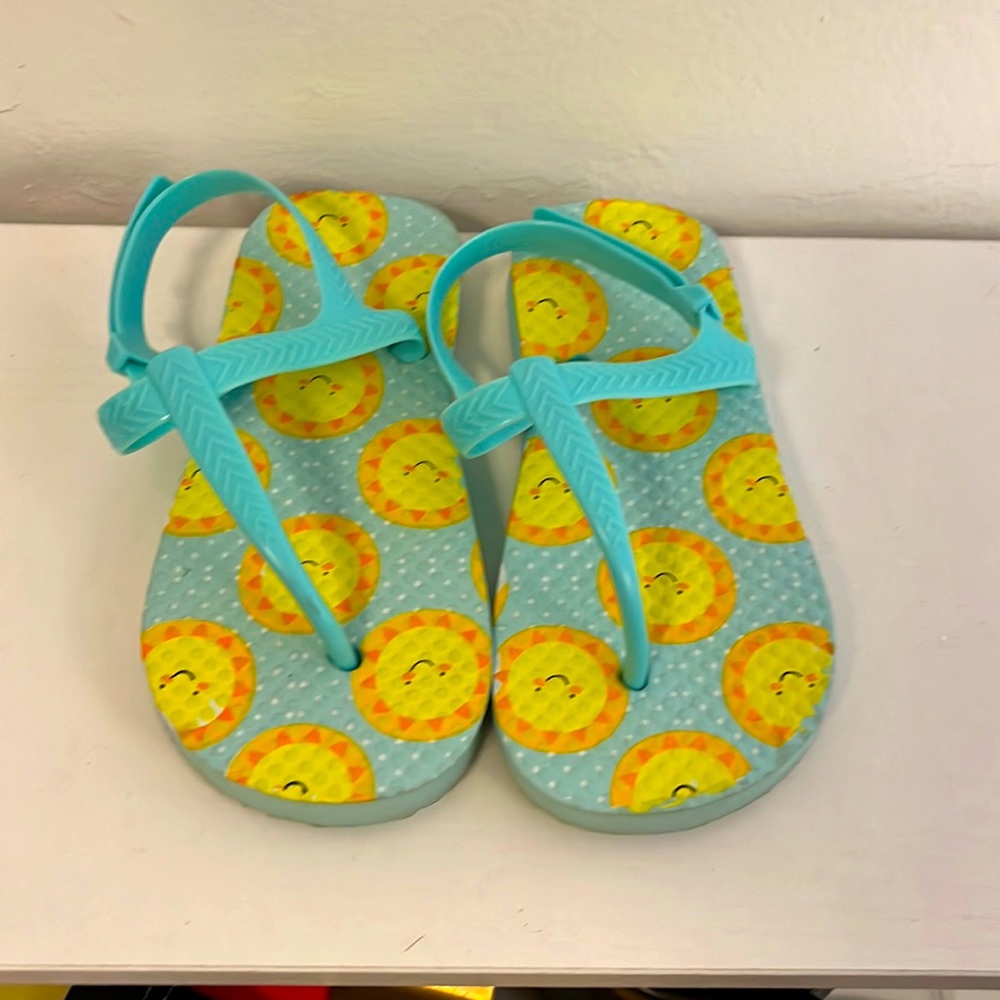 Toddler sandals size 8
